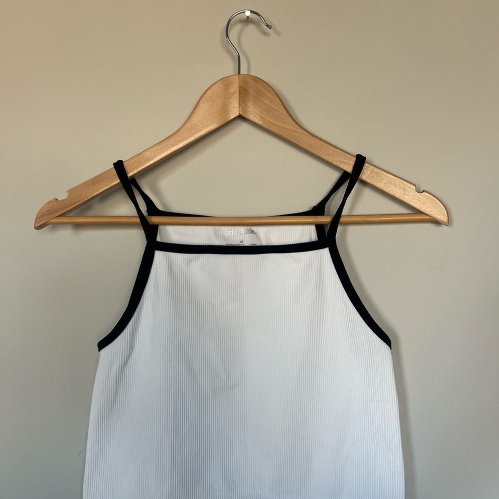 Old Money Look | Comfy | White Tank Top with Black Lining